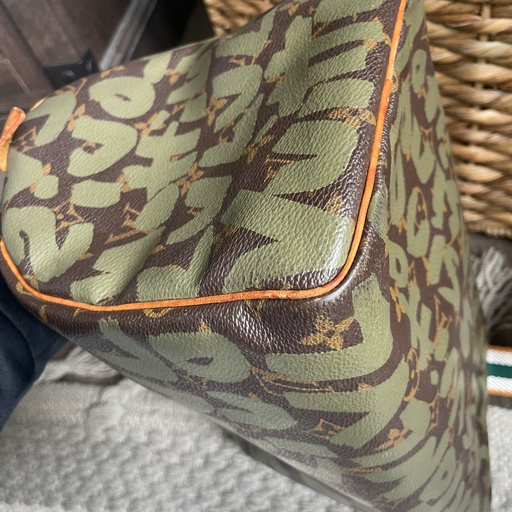 Louis Vuitton Monogram Graphite Graffiti Speedy - Picture 6 of 12